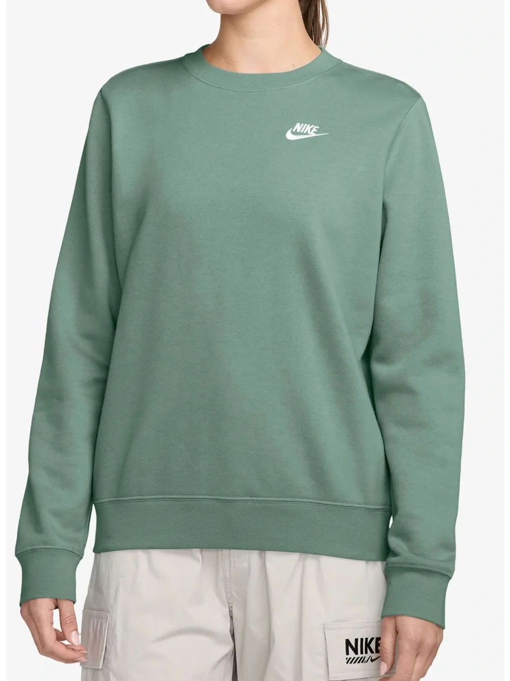 Nike Club Fleece Crewneck Sweatshirt - NWT - Size Medium - Picture 1 of 4